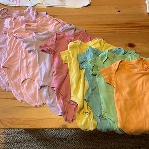 Pack of NINE 6-9 month HONEST BABY organic onesies